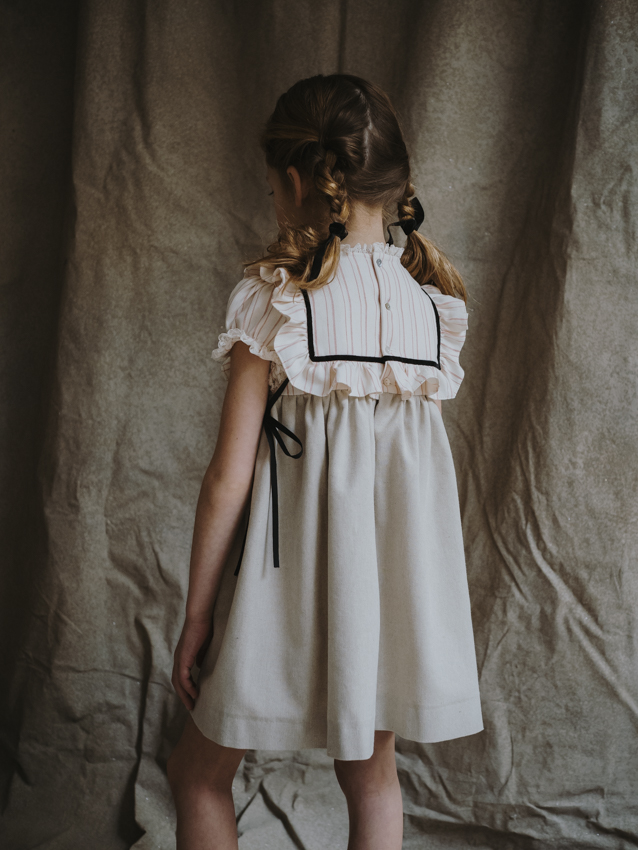 6.0 VESTIDO CANESÚ VOLANTE