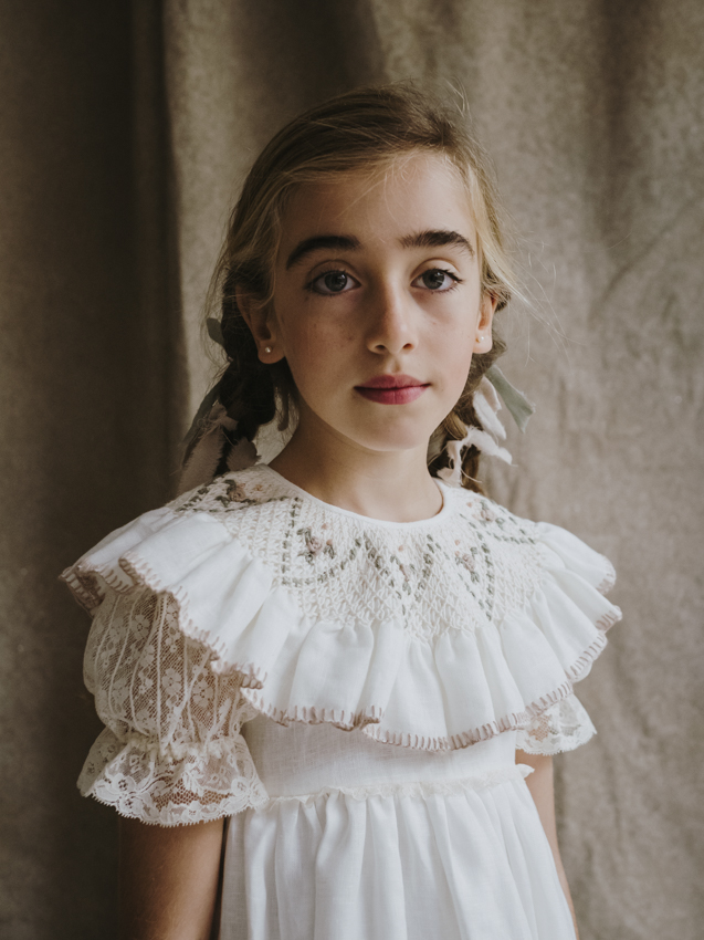 a00252 VESTIDO COMUNIÓN NIDO EN PICOS