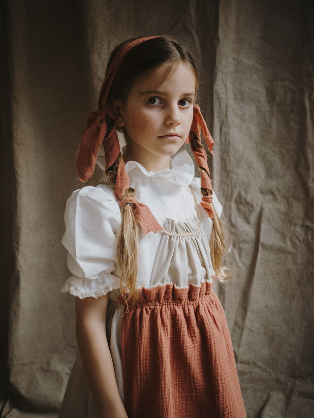 1.9 DELANTAL PACA cotton tostado y color algodón