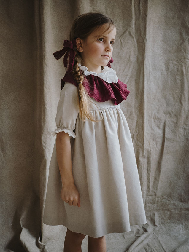 VESTIDO CARLOTA CORTO COTTON TOSTADO M/F CON BABERO ALG