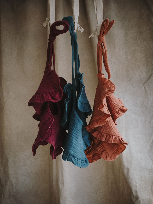 VESTIDO CARLOTA LARGO COTTON TOSTADO M/F CON BABERO ALG